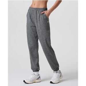 Vuori Women's Boyfriend Sweatpant Heather Gray Jogger Pants Size L